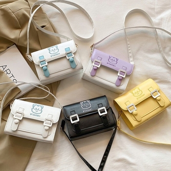 Ženska crossbody torbica, Fresh and Sweet stil, PU materijal, pravokutnog oblika, s poklopcem