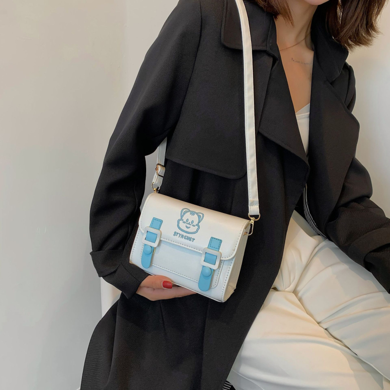 Ženska crossbody torbica, Fresh and Sweet stil, PU materijal, pravokutnog oblika, s poklopcem