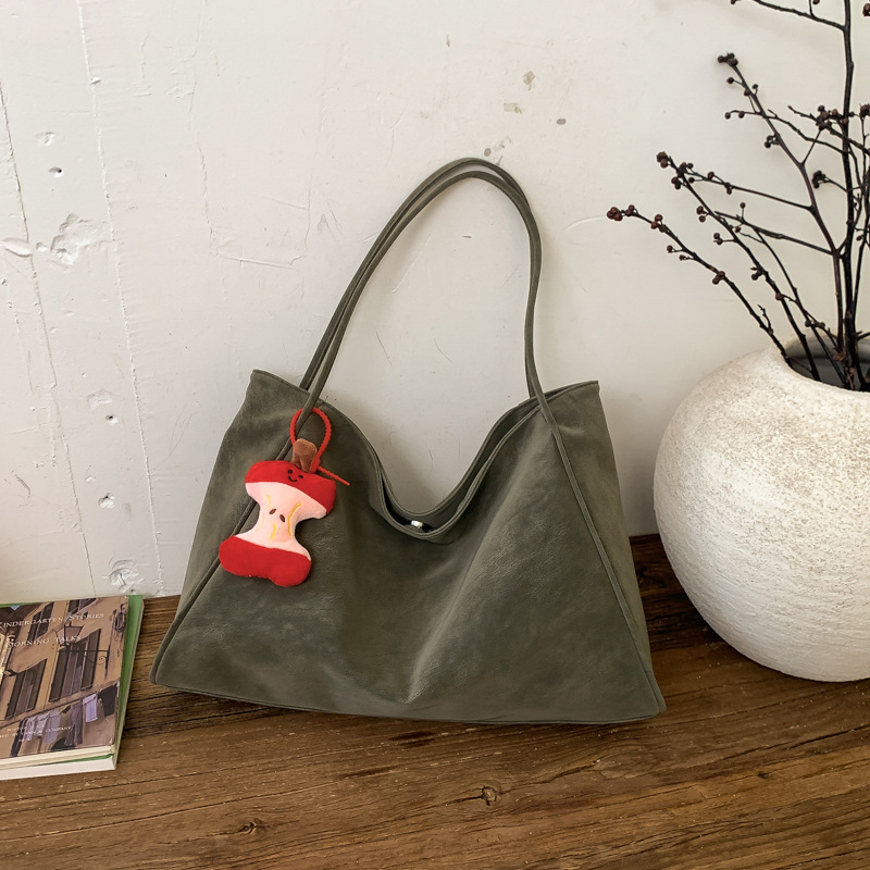 Geantă tote, material PU, închidere cu magnet, formă dreptunghiulară orizontală, buzunar intern pentru documente, curele de umăr duble