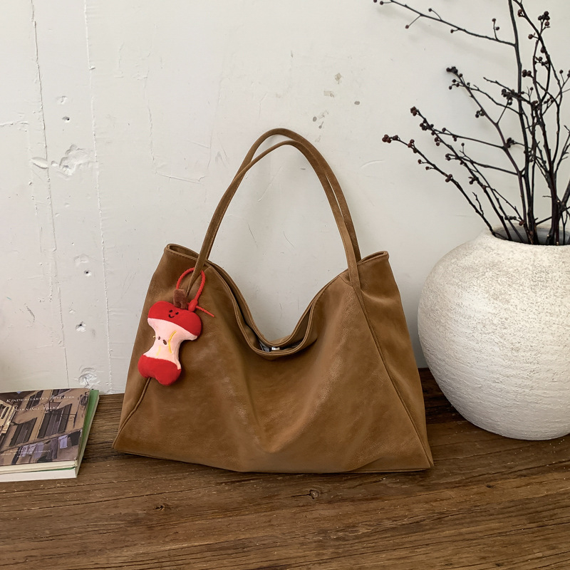 Geantă tote, material PU, închidere cu magnet, formă dreptunghiulară orizontală, buzunar intern pentru documente, curele de umăr duble