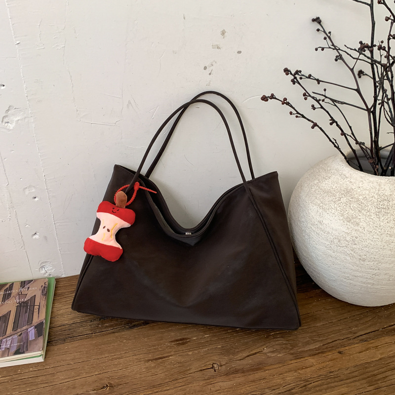 Geantă tote, material PU, închidere cu magnet, formă dreptunghiulară orizontală, buzunar intern pentru documente, curele de umăr duble