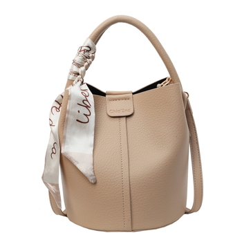 Bucket torba od PU materijala, urban stil jednostavnosti, podstava od poliestera, bucket oblik torbe, zatvaranje zatvaračem, proljeće 2025