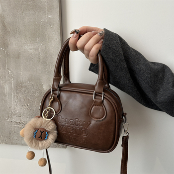 Ženska PU crossbody torbica u street-stilu, horizontalnog kvadratnog oblika, zatvarač, poliester podstava