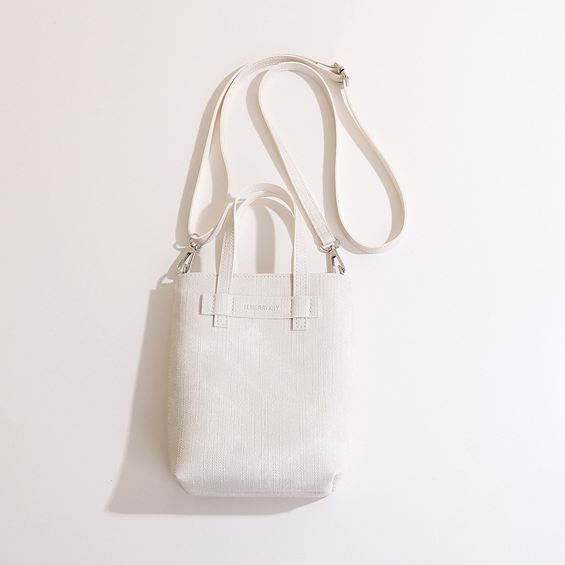 Ženska crossbody torbica za telefon, gradski minimalistički stil, mala veličina, jesen 2024, mekana konstrukcija, bez pretinca