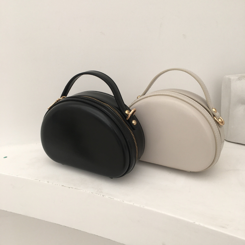 PU crossbody torbica, školjka oblik, ulični trend, zip otvor, jedna naramenica (Stil: ulicni trend; Materijal: PU; Oblik: školjka; Otvaranje: zip; Naramenica: jedna)