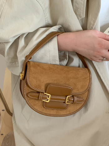 Geantă crossbody Saddle, material PU, stil urban, formă orizontală pătrată, fermoar