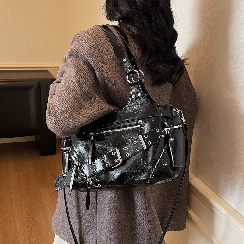 Geantă de damă în stil motocicletă, PU piele, formă orizontală pătrată, fermoar, buzunar interior pentru documente, căptușeală poliester