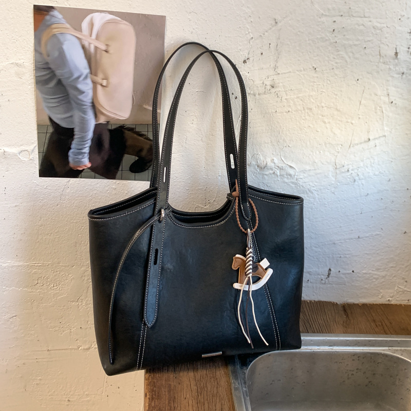 Geantă de umăr bucket din PU, stil urban minimalist, cu fermoar și căptușeală poliester-pamuc