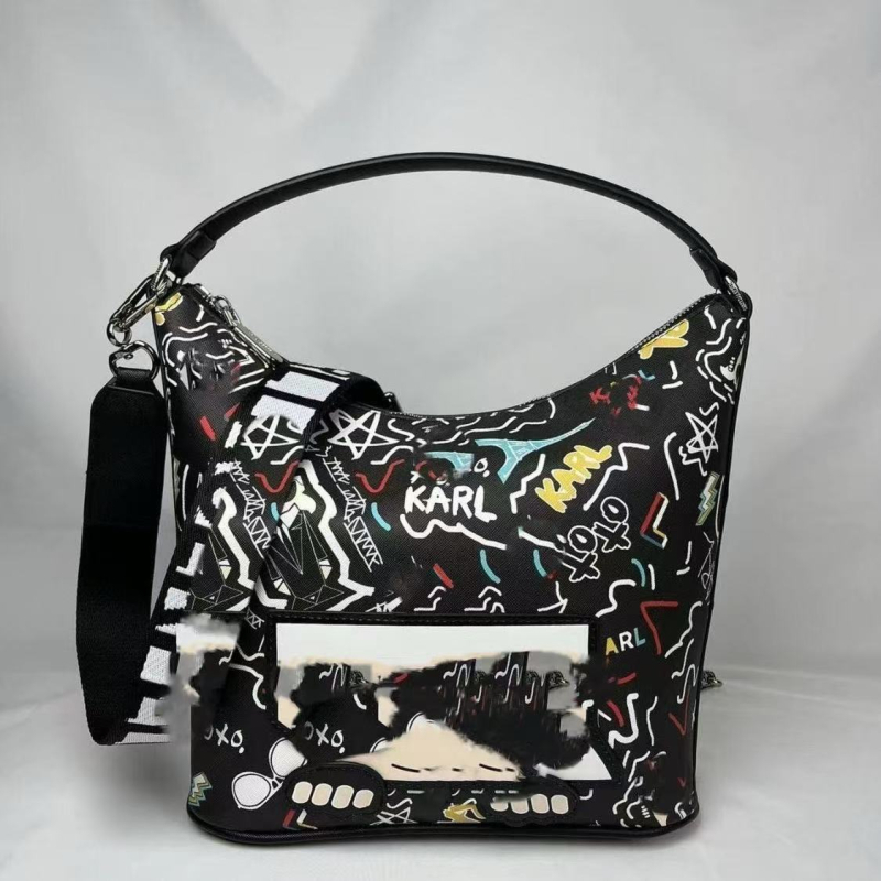 Crossbody bucket torba od PU kože, zatvaranje na zip, podstava od sintetičke kože, stil za slobodno putovanje
