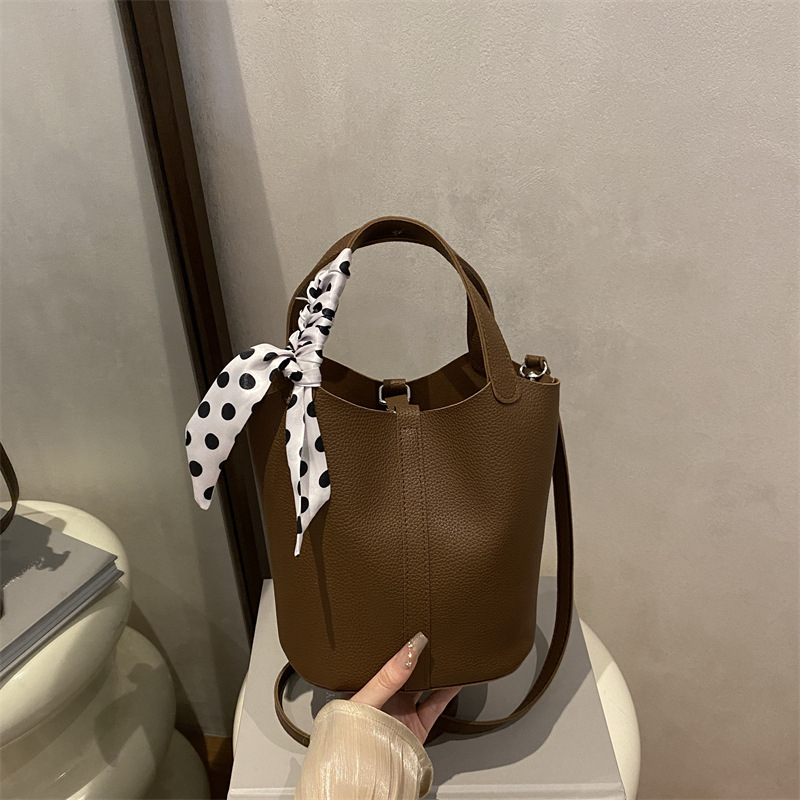 PU bucket bag za žene, vertikalni kvadratni oblik, unutarnja džep za telefon, bez podstava, svakodnevna upotreba, jesen 2025.