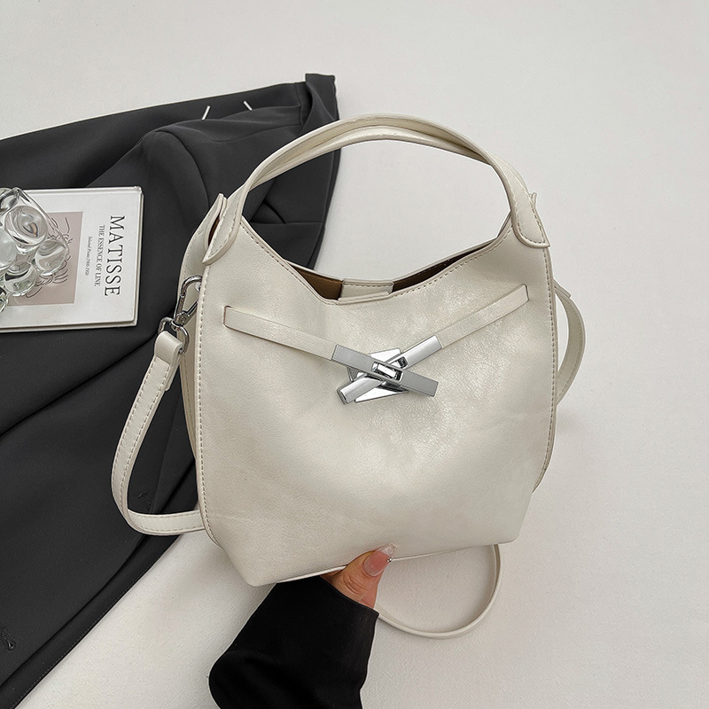 PU bucket torba, minimalistički dizajn, magnetsko zatvaranje, crossbody s jednim remenom, unutarnja džep za dokumente