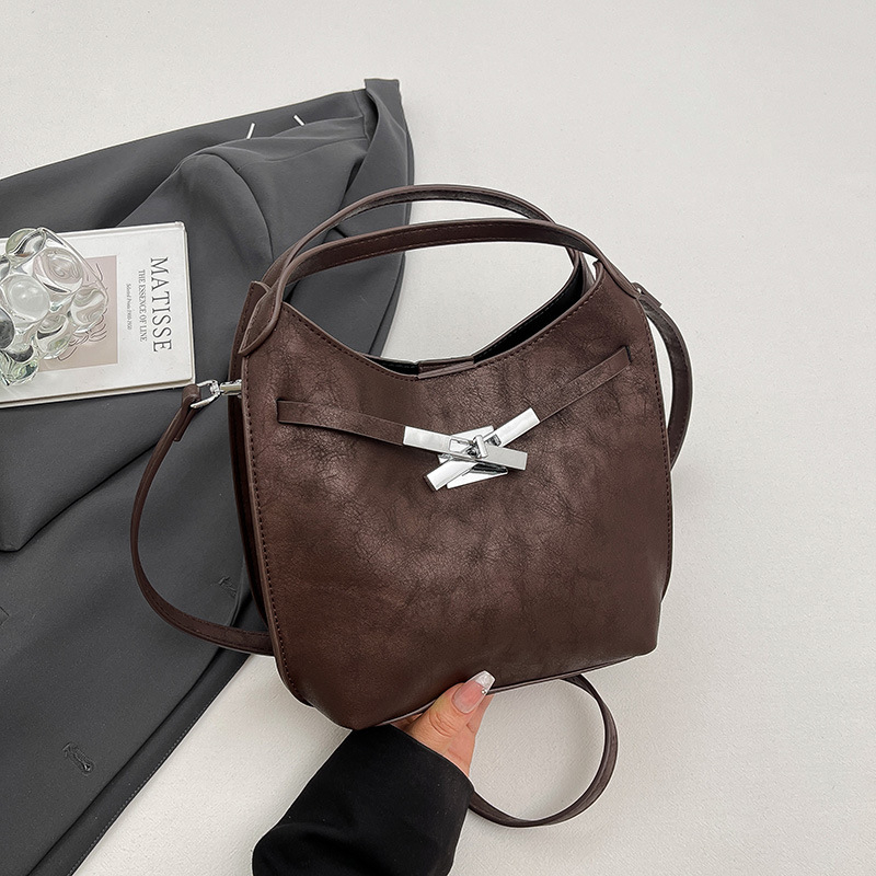 PU bucket torba, minimalistički dizajn, magnetsko zatvaranje, crossbody s jednim remenom, unutarnja džep za dokumente