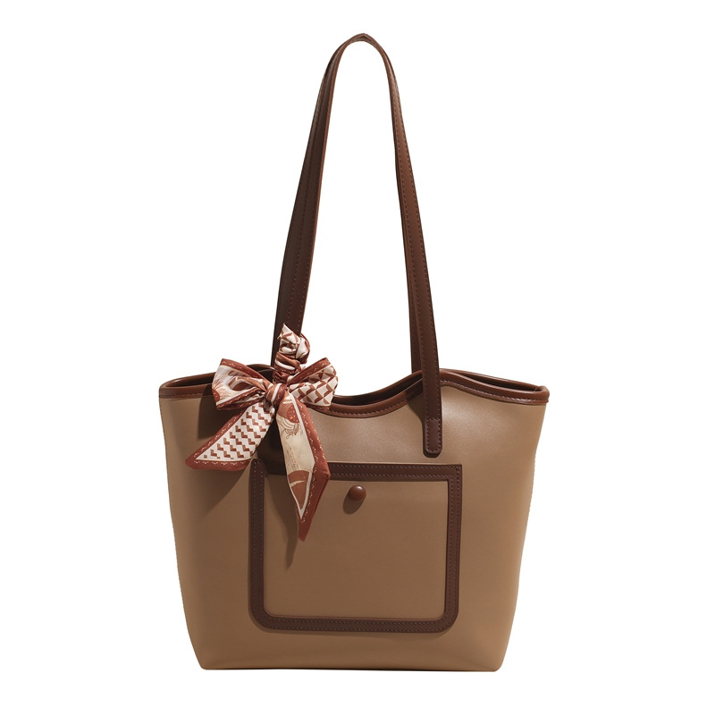 Tote bag — PU materijal, gradski jednostavan stil, horizontalni četverokutni oblik, zatvarač, laminirani unutarnji džep