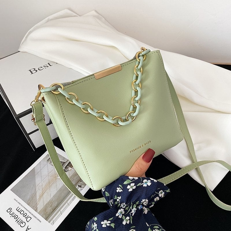 Mala kvadratna crossbody torbica od PU, s podstavom od najlona, zatvarač, vertikalni kvadratni oblik, jedna naramenica