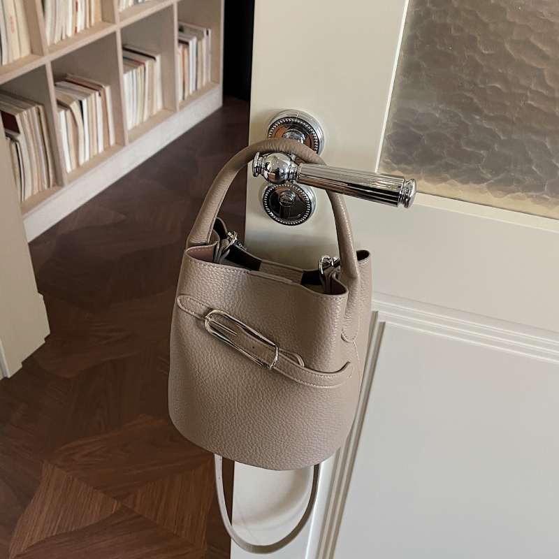 Corduroy bucket torba, gradski minimalistički stil, magnetska kopča, model 9920