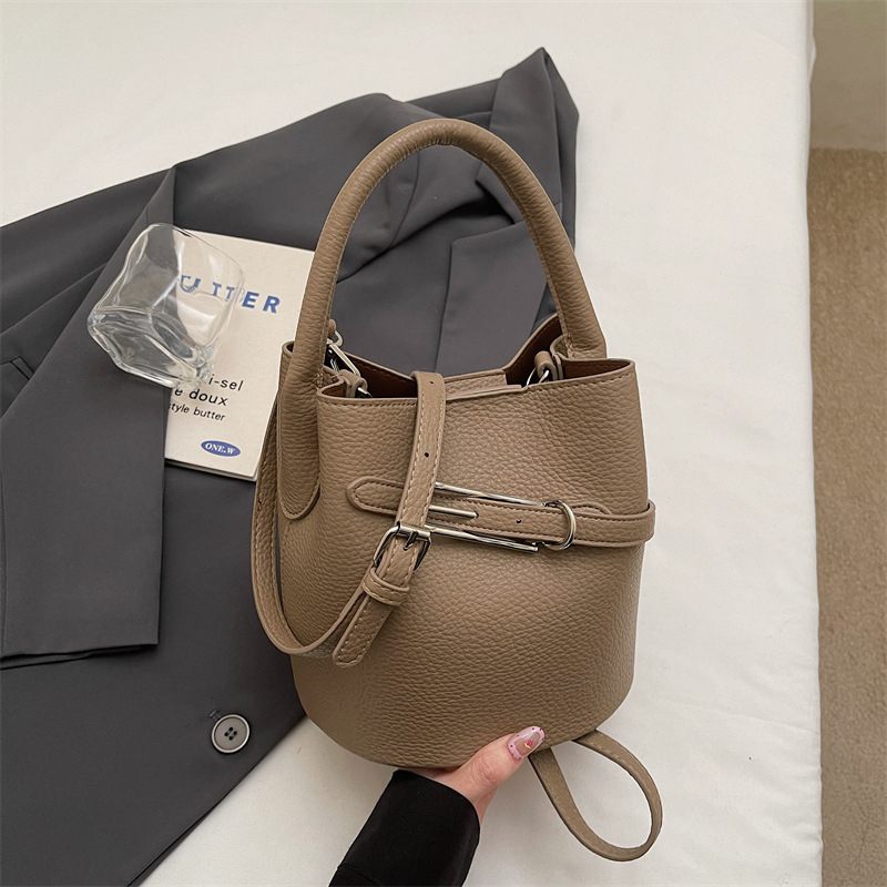 Corduroy bucket torba, gradski minimalistički stil, magnetska kopča, model 9920