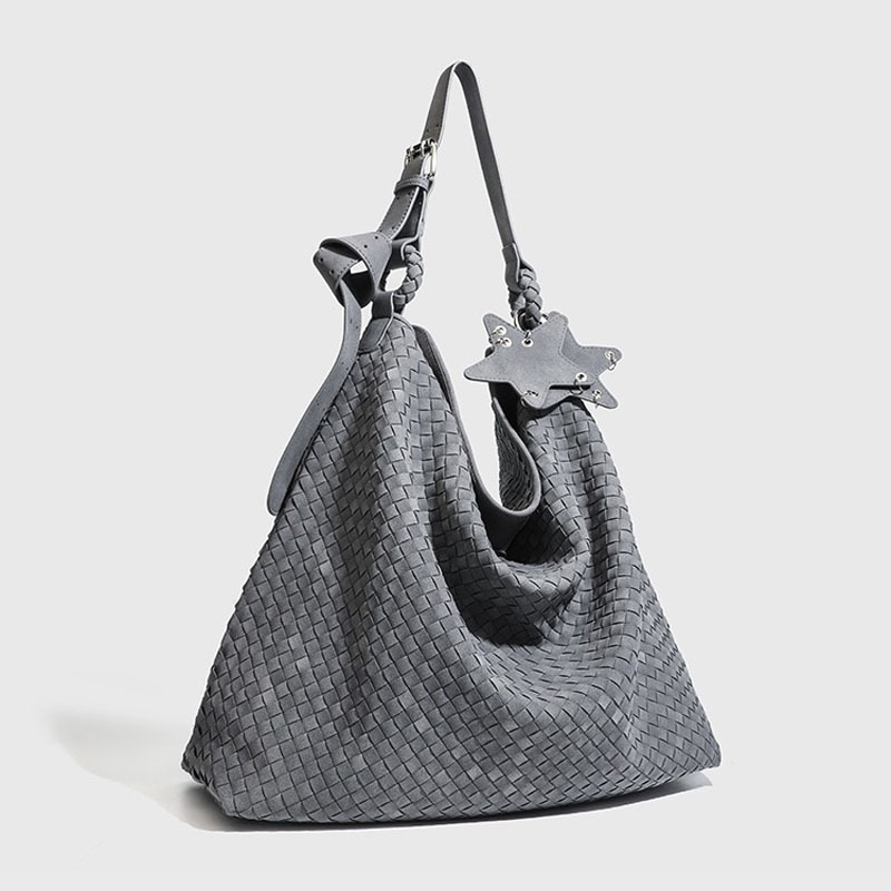 Suede bucket tote torba – tip košara, magnetsko zatvaranje, podstava od poliestera, skriveni džep na zip, džep za dokumente