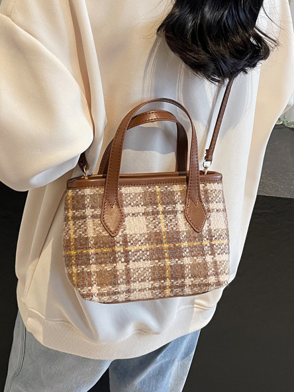 Ženska bucket bag – PU materijal, zatvarač, poliester podstava, horizontalni četverokutni oblik, džep za kameru