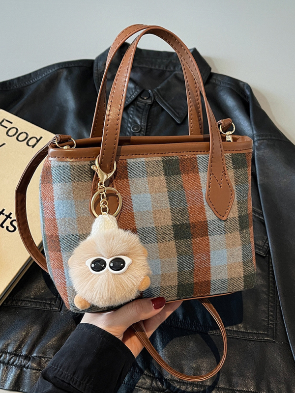 Ženska bucket bag – PU materijal, zatvarač, poliester podstava, horizontalni četverokutni oblik, džep za kameru