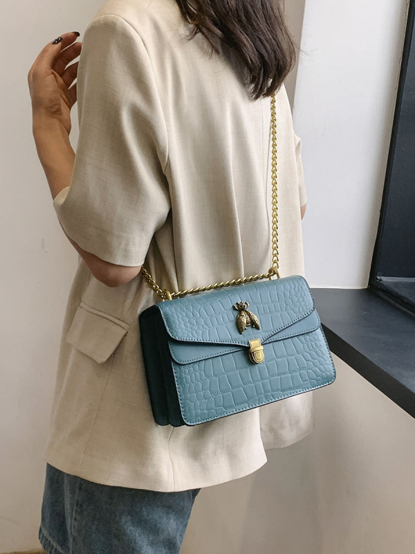 PU crossbody torba, vodoravnog kvadratnog oblika, zatvarač, unutarnja pretinac za telefon, poliester podstava