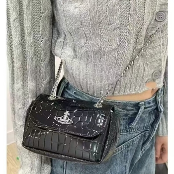 Geantă crossbody din piele naturală, model crocodil, formă orizontală pătrată, închidere cu capac, curea simplă, căptușeală poliester, primăvara 2025