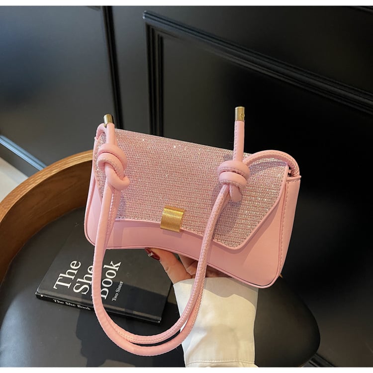 PU kožna crossbody torba, horizontalni kvadratni oblik, gradski minimalistički stil, zaključavanje, džep za telefon