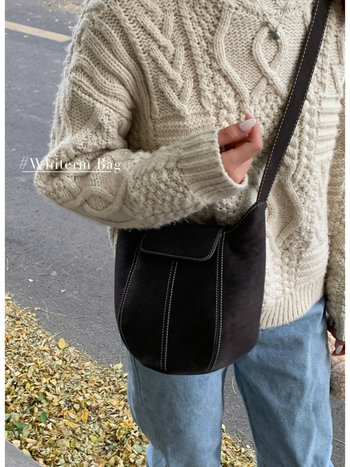 Ženska bucket torba, gradski minimalistički stil, PU koža, crossbody s jednim remenom, magnetsko zatvaranje