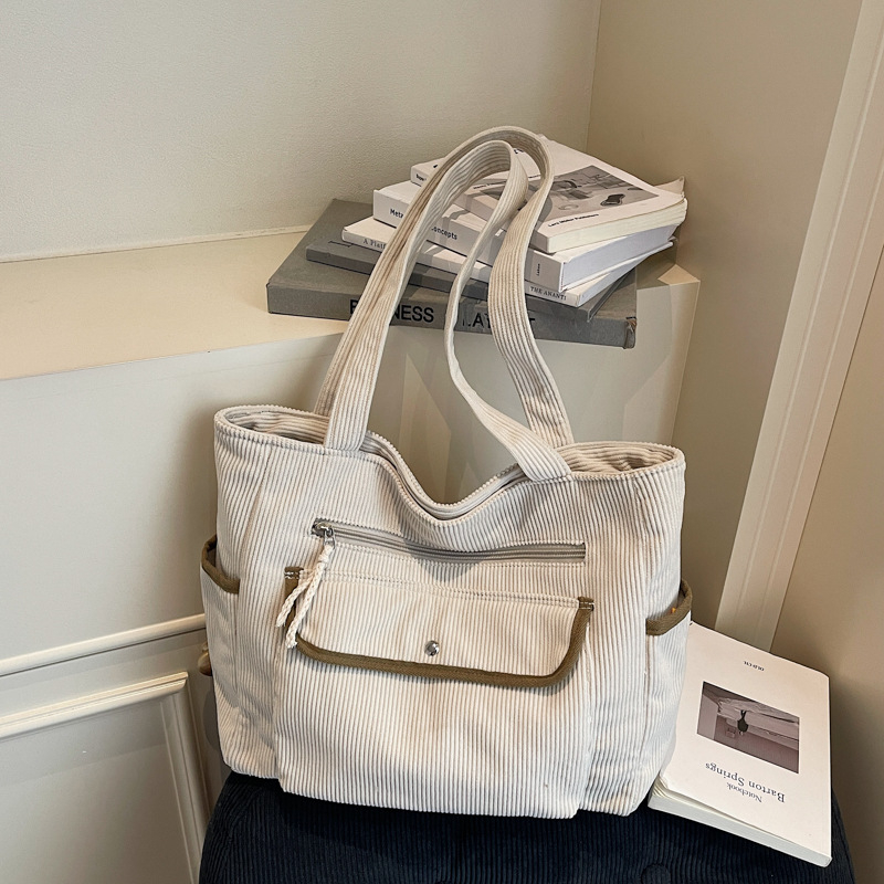Tote torba, urban minimalist stil, PU materijal, velika kapaciteta, kvadratnog oblika, horizontalni dizajn, zatvarač, unutarnje pretince: skriven džep sa zipom, džep za telefon, dokumente, jedna naramenica, jesen 2025