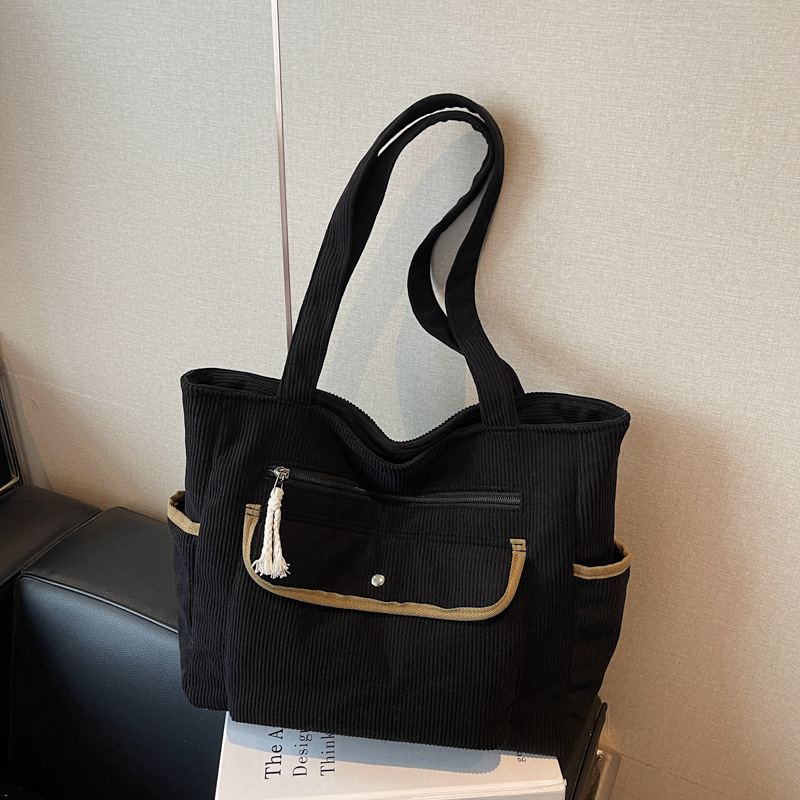 Tote torba, urban minimalist stil, PU materijal, velika kapaciteta, kvadratnog oblika, horizontalni dizajn, zatvarač, unutarnje pretince: skriven džep sa zipom, džep za telefon, dokumente, jedna naramenica, jesen 2025