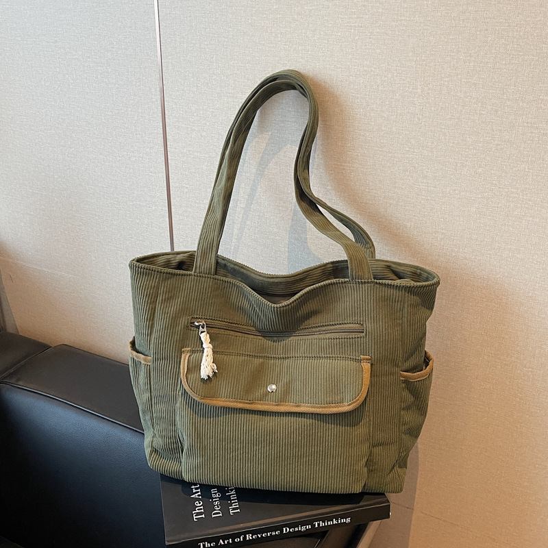 Tote torba, urban minimalist stil, PU materijal, velika kapaciteta, kvadratnog oblika, horizontalni dizajn, zatvarač, unutarnje pretince: skriven džep sa zipom, džep za telefon, dokumente, jedna naramenica, jesen 2025