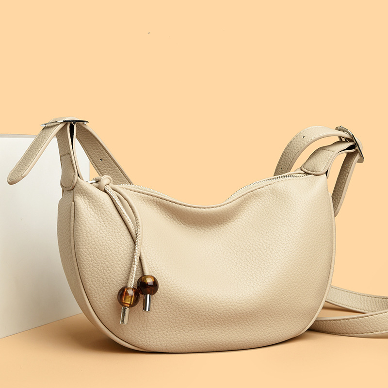 Dumpling Bag za žene — (Urban stil; PU materijal; Stil Dumpling Bag; Otvaranje na zatvarač; Unutarnji džepovi: džep sa zatvaračem i džep za mobitel)