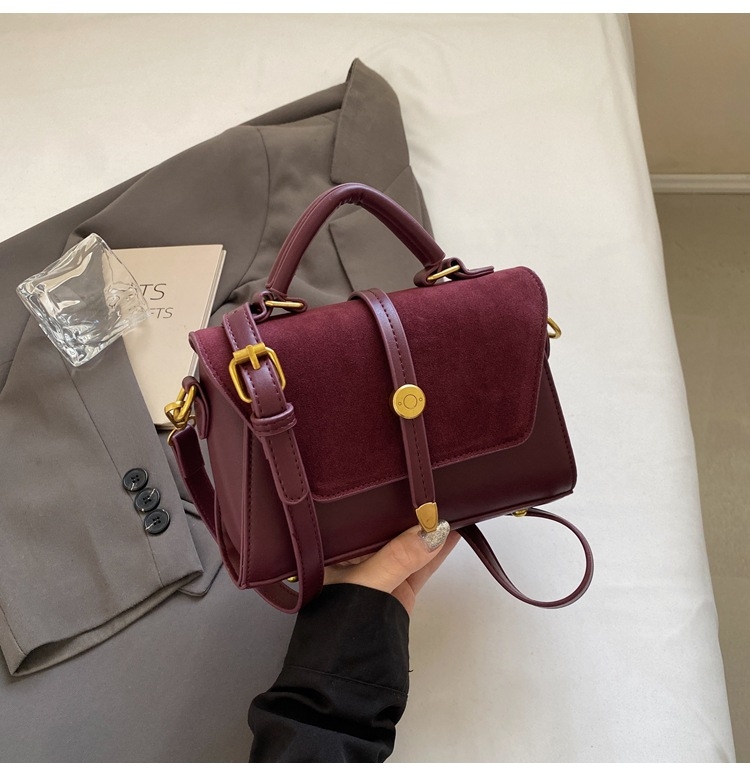 Crossbody mini kvadratna torbica, PU materijal, gradski stil, džep za telefon, zatvaranje poklopcem