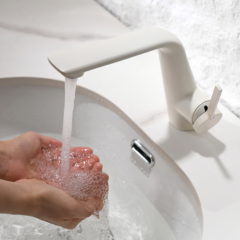 Slavina za umivaonik na ploču, krom završna obrada, keramički kartridž, radna temperatura 1–100°C, nominalni tlak 0,8–1,6 MPa