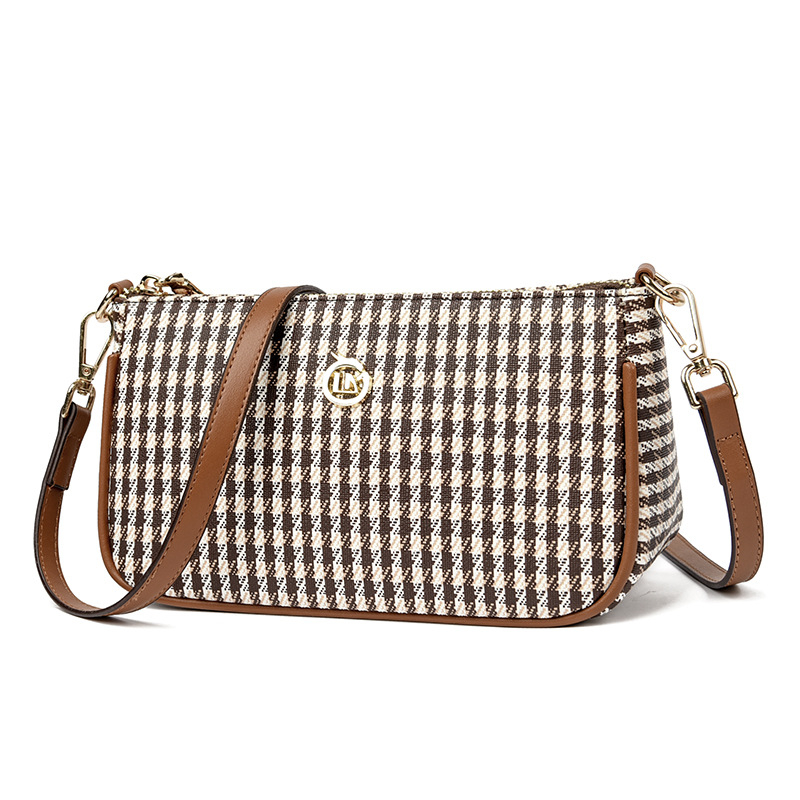 Ženska crossbody torba od PVC-a, horizontalni kvadratni oblik, zatvaranje zatvaračem, jedan remen, poliesterska podstava