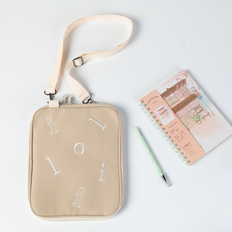 Unisex torba preko ramena za tablet s prozračnim poliesterskim materijalom, podstava od poliestera, uzorak slova, jesen 2024