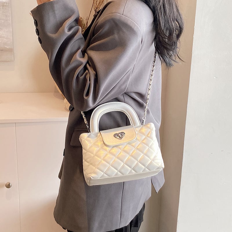 Geantă de mână femei (PU piele; căptușeală sintetică; formă pătrată orizontală; închidere cu fermoar; interior laminat)