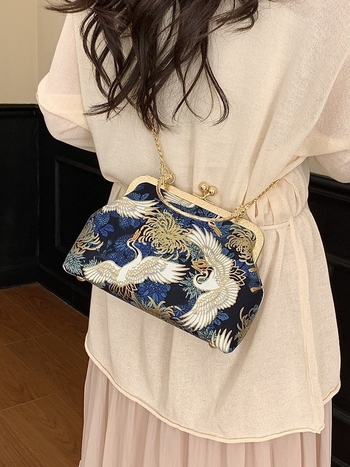 Hanfu Cheongsam Embroidered Shell Bag – tkanina, 3D vanjska ljuska, zatvaranje klipom, poliester podstava