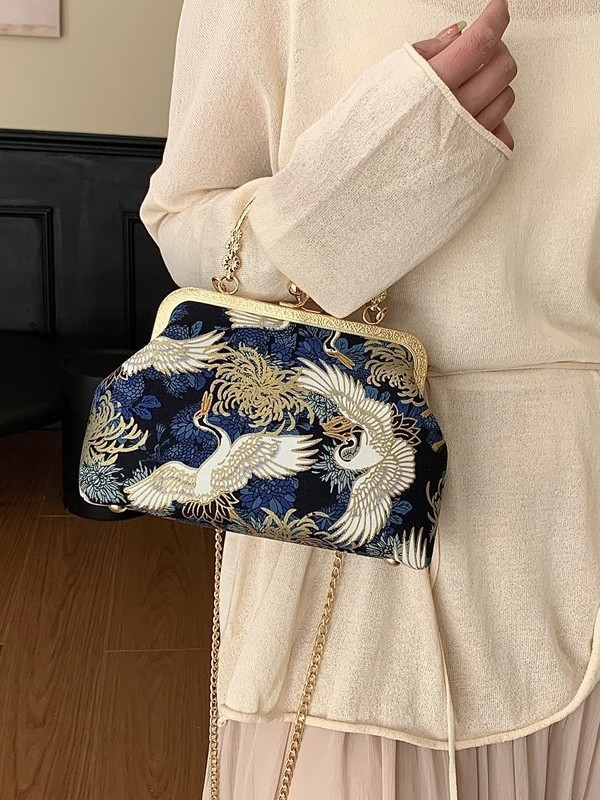 Hanfu Cheongsam Embroidered Shell Bag – tkanina, 3D vanjska ljuska, zatvaranje klipom, poliester podstava