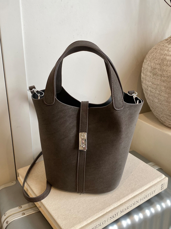 Geantă de mână bucket pentru femei, material ultrafibră, formă bucket, închidere magnetică, buzunar interior cu fermoar, căptușeală din poliester