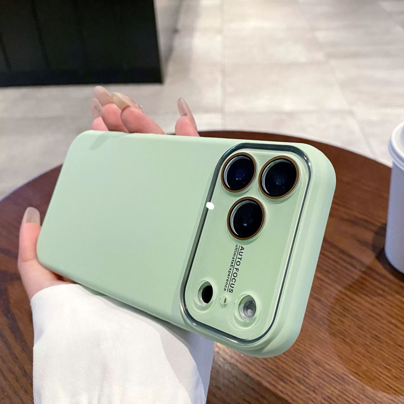 Kutija od tekućeg silikona s velikim prozorom za iPhone 12–17 Pro/Max (mat završnica) – otporna na udarce, ogrebotine, otiske prstiju, odvodi toplinu