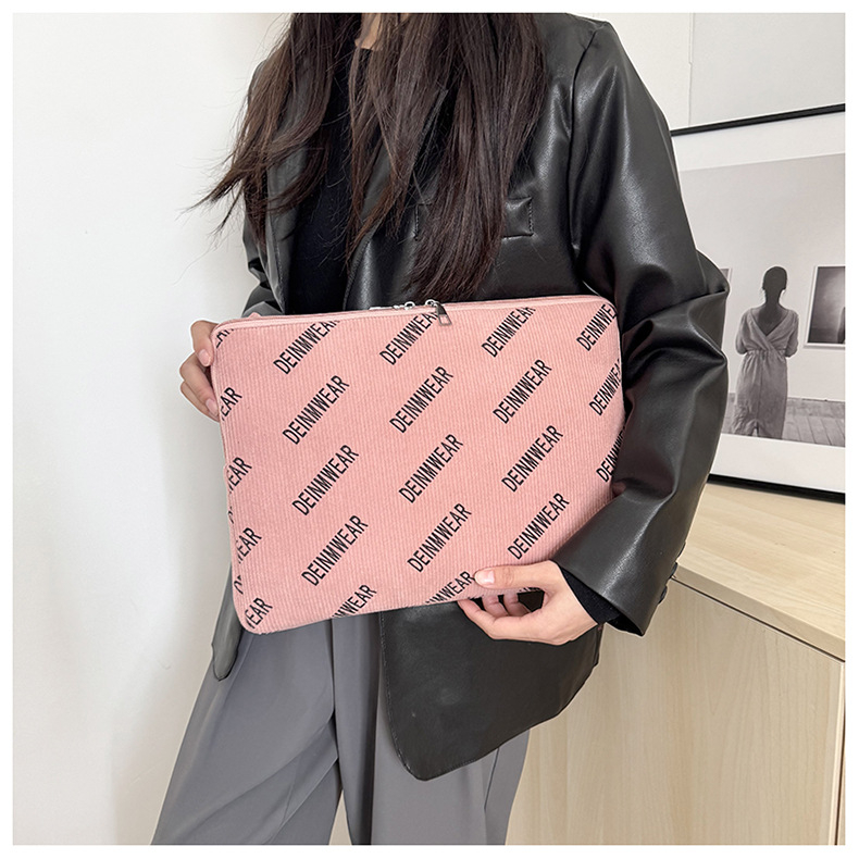 Korduroy clutch torba s podstavom od poliestera, proljeće 2025, street fashion, unisex.