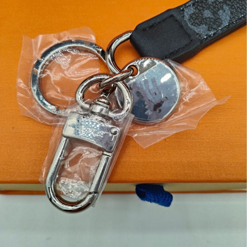 Autókulcs-tartó bőrrel, modern stílus, Márka: Holly has