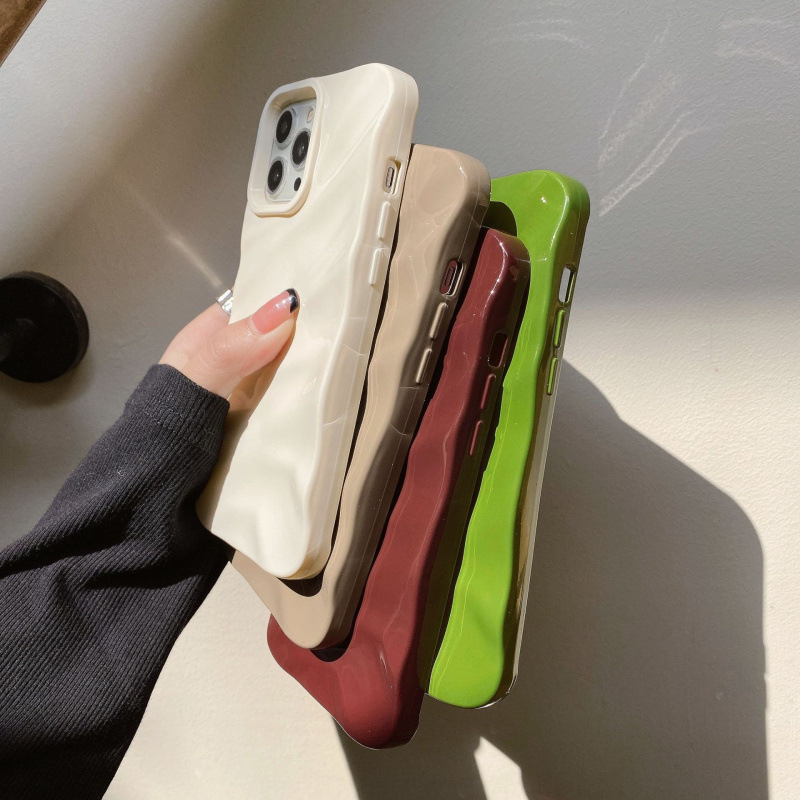 Kućište od tekućeg silikona s trodimenzionalnim plisiranim uzorkom za iPhone 16 Pro Max i iPhone 15/14/13 – mekani, premium dojam