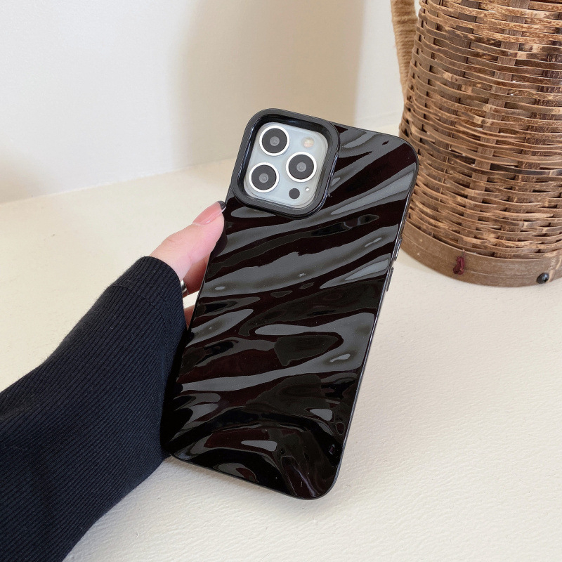 Kućište od tekućeg silikona s trodimenzionalnim plisiranim uzorkom za iPhone 16 Pro Max i iPhone 15/14/13 – mekani, premium dojam