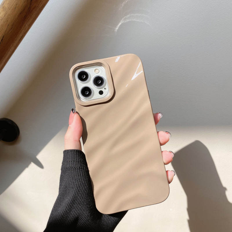 Kućište od tekućeg silikona s trodimenzionalnim plisiranim uzorkom za iPhone 16 Pro Max i iPhone 15/14/13 – mekani, premium dojam