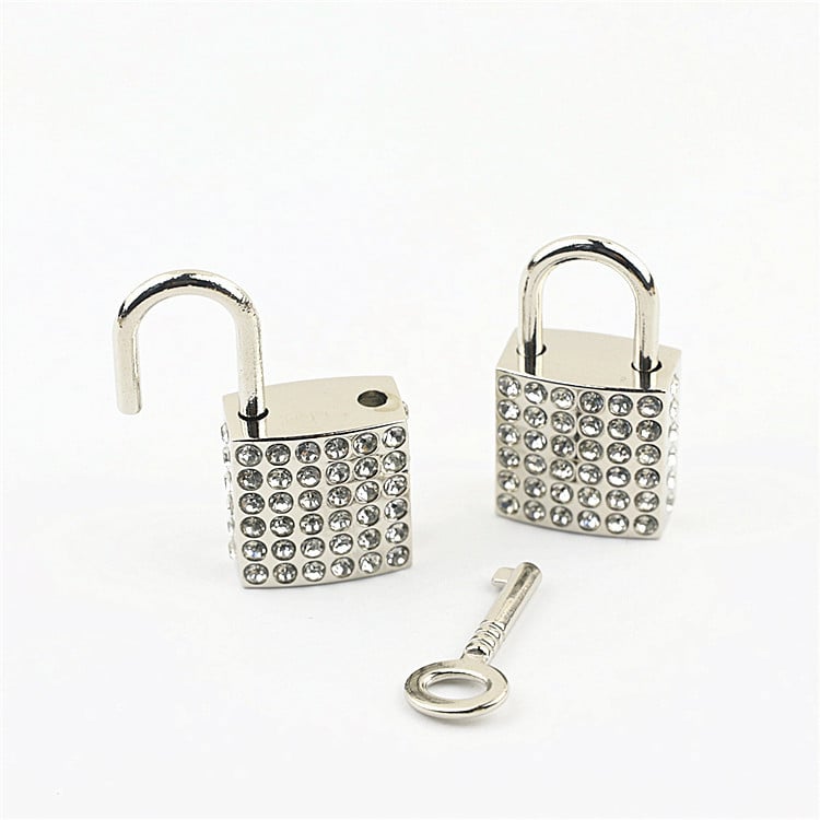 Τετράγωνη κλειδαριά για τσάντες από κράμα ψευδάργυρου με διαμάντι ενσωματωμένο – κλειδαριά με κλειδί