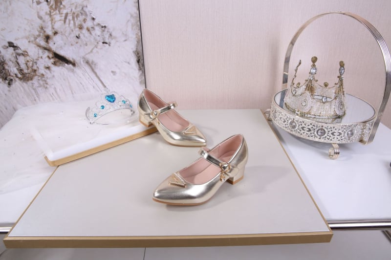 Lányoknak szóló hercegnő csatos balerina, bőr felsőrész, PU belső és talp, TPR talp, 2024 tavasz