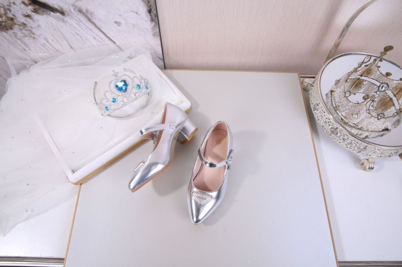 Lányoknak szóló hercegnő csatos balerina, bőr felsőrész, PU belső és talp, TPR talp, 2024 tavasz