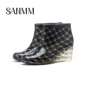 Ženske PVC čizme za kišu, niski štit, 6–8 cm peta, protuklizna podstava, slip-on