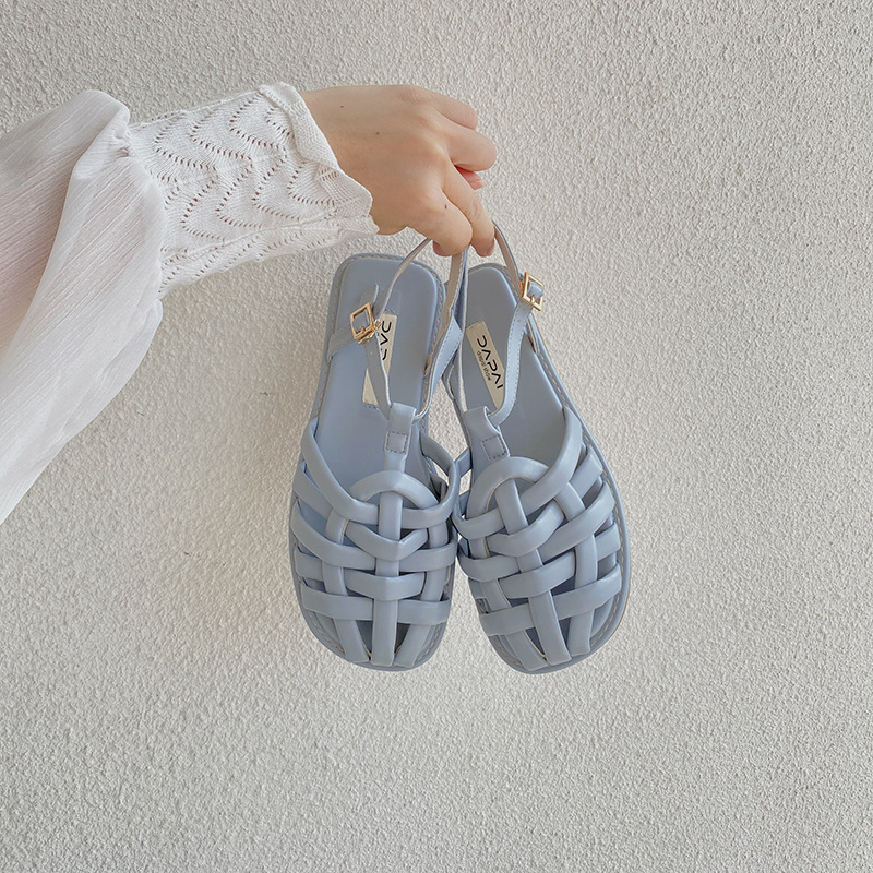 Sandale romane cu partea superioară din PU, vârf rotund, talpă din cauciuc, închidere cu cataramă